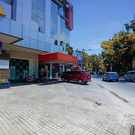 Hotel Celebes Makassar Dış mekan fotoğraf